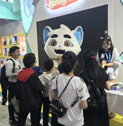 当“京剧猫”遇上杭州动漫节 一场跨越次元的集体抓猫狂欢